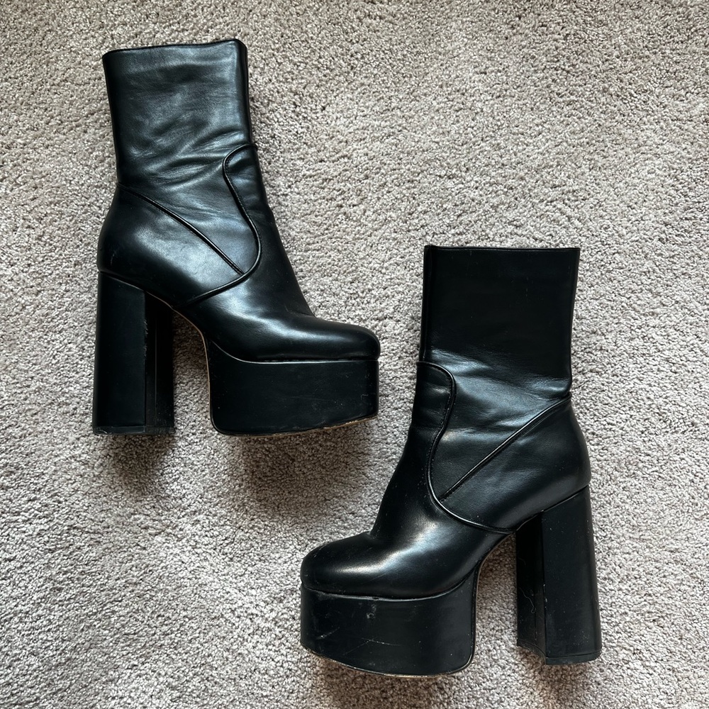 Dark Wild Nature Platform Heels - LAMODA